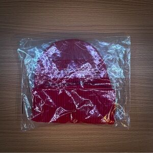 Canada Goose Beanie - Red